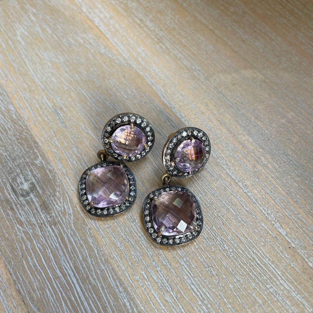 Elegant Pale Lavender and Gold Drop Earrings - Picture 3 of 5